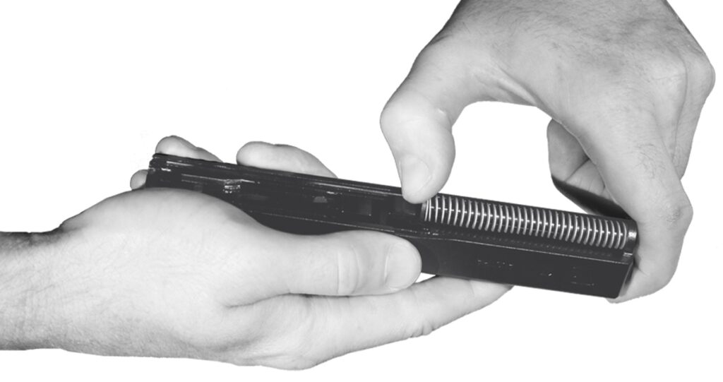 Glock Zerlegung Schliessfeder abnehmen