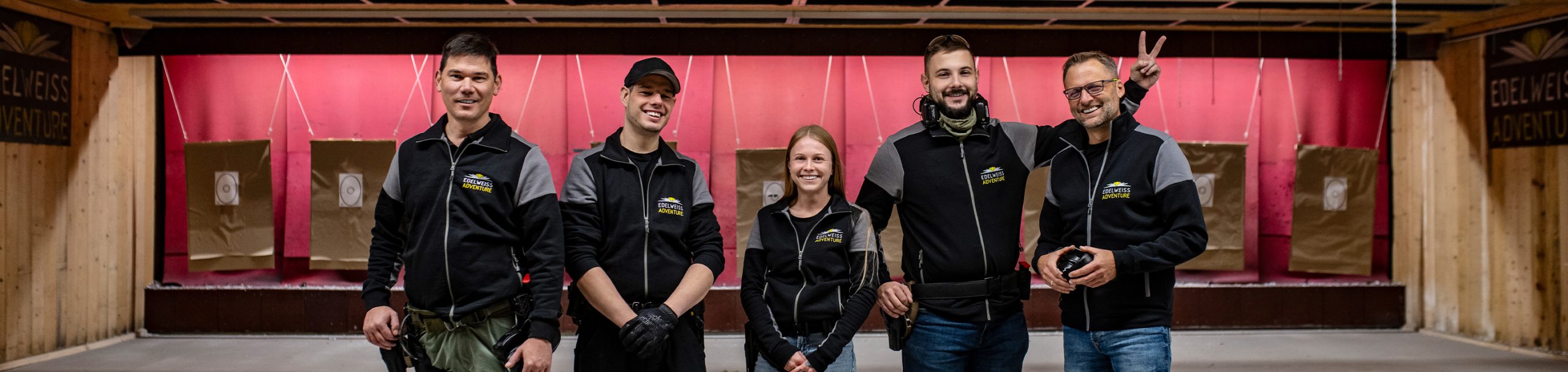 Das Team: Ihre Trainer für Schießkurse in NÖ, Wien, Bgld. Das Trainerteam im Schießstand in Sollenau. Experten für dynamische Schießkurse in NÖ/Wien.